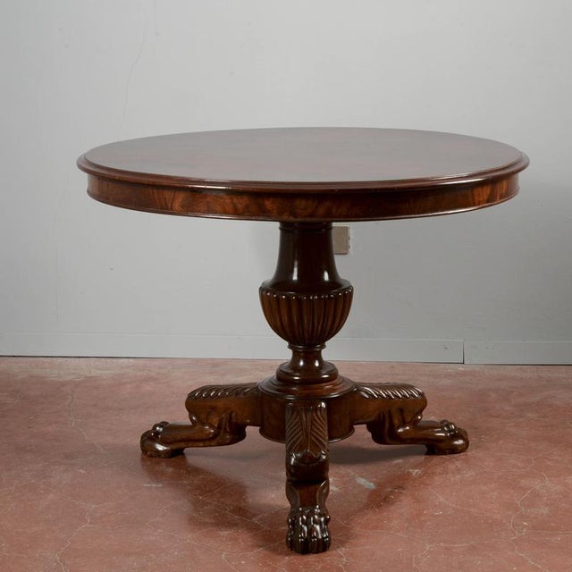 Round Center Table in Walnut with Three Victorian Style Carved Feet For Sale - Image 17 of 18