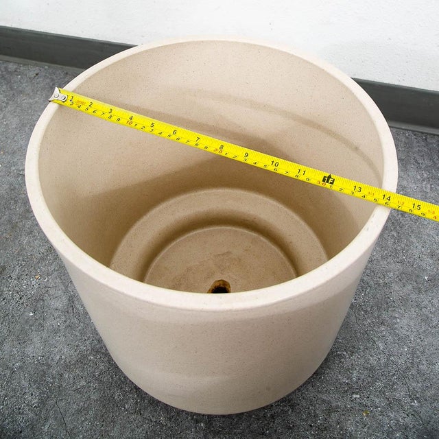 Mid Century Modern Planter Ceramic White Speckled Gainey Pot Medium, Attributed For Sale - Image 9 of 10