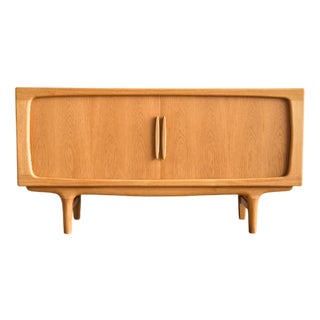 Model 240 Sideboard in Oak Wood by Johannes Andersen for Silkeborg Møbelfabrik, Denmark, 1960s For Sale