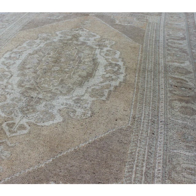 Muted Colors Vintage Turkish Oushak Rug With Medallion Design in Lt. Green For Sale In Atlanta - Image 6 of 8