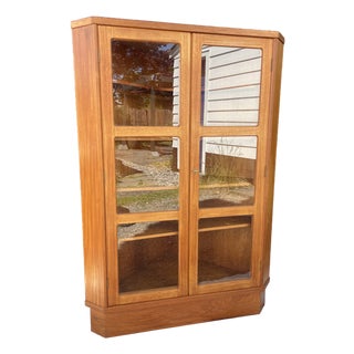 1960s Arne Wahl Iversen for Vinde Mobelfabrik Danish Modern Teak Corner Display Cabinet Bar For Sale