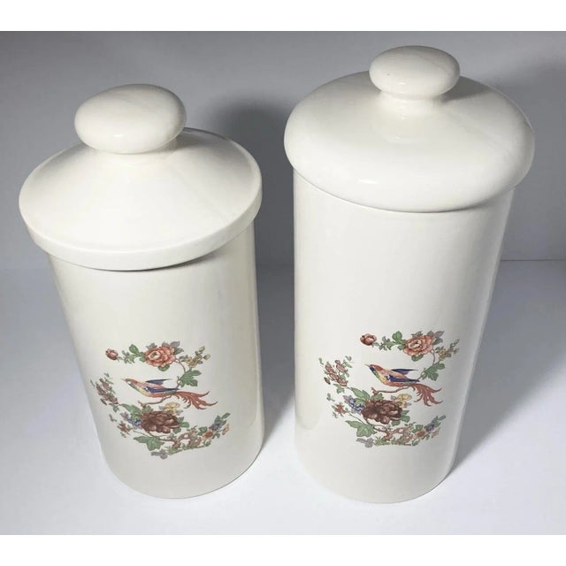 Chinoiserie 1960s Pair of Ceramic Asian Floral & Bird Large Kitchen Pantry Canisters For Sale - Image 3 of 6