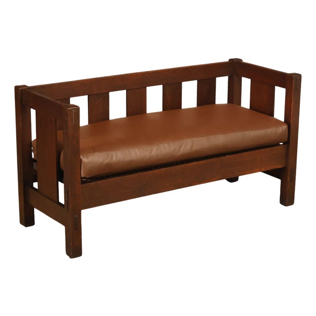 Gustav Stickley Antique Mission Oak Hall Settle Model 205 For Sale