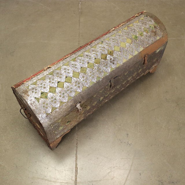 Renaissance Style Wood Trunk Wood, Italy, 19th Century For Sale - Image 3 of 8