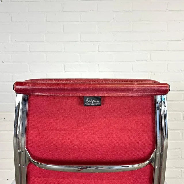 Ea 219 Office Chair in Red Leather by Charles & Ray Eames for Vitra For Sale - Image 9 of 11