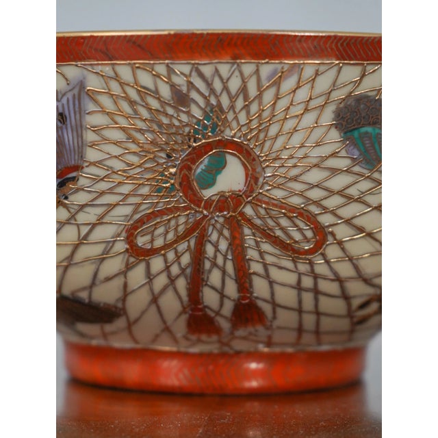 Chinese Vintage Porcelain Decorated Bowl For Sale - Image 4 of 8