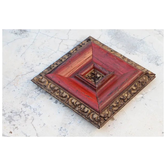 Baroque 18th Century, Carved and Gilded Portuguese Baroque Fragment Antique For Sale - Image 3 of 6