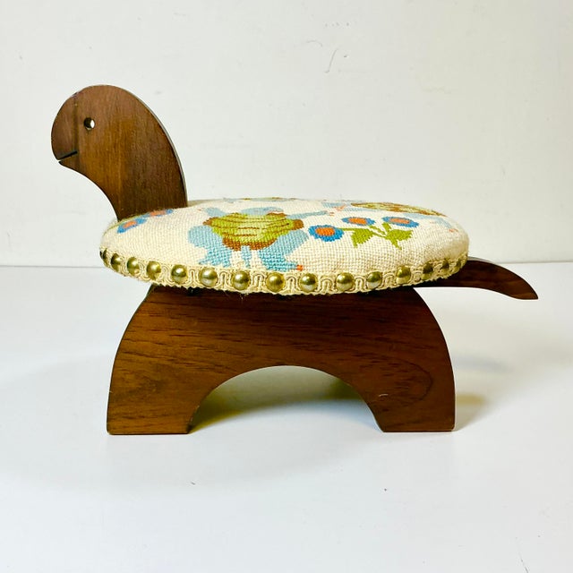Wood 1970s Vintage Arts & Crafts Coastal Folk Art Needlepoint Cushion & Pine Turtle Footstool. For Sale - Image 7 of 16