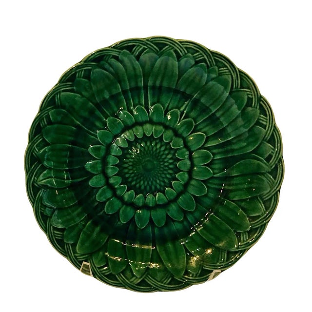 English Wedgwood 19th Century Majolica Sunflower Plates - a Pair For Sale - Image 3 of 6