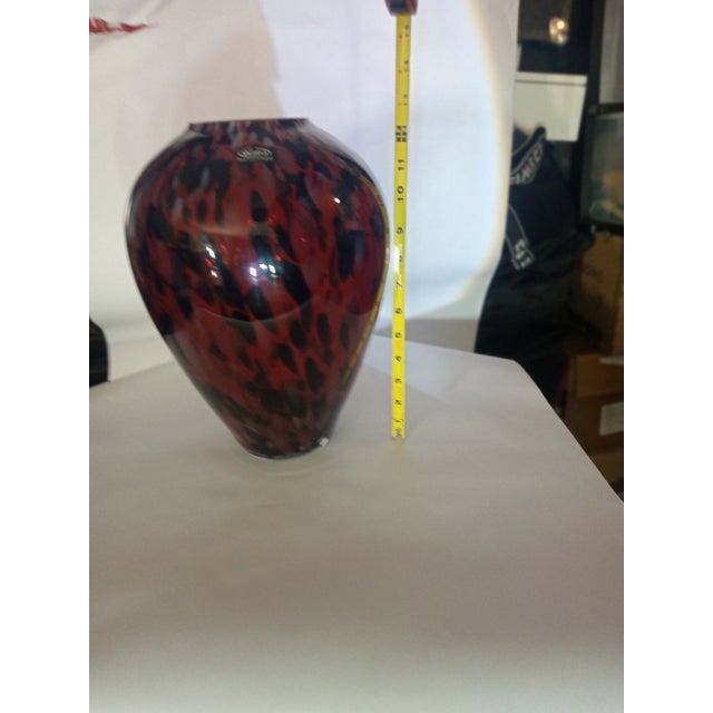 Watra Art Glass Vase Ruby Red & Black Speckled Mottled Bulb Shape Label For Sale In Los Angeles - Image 6 of 8