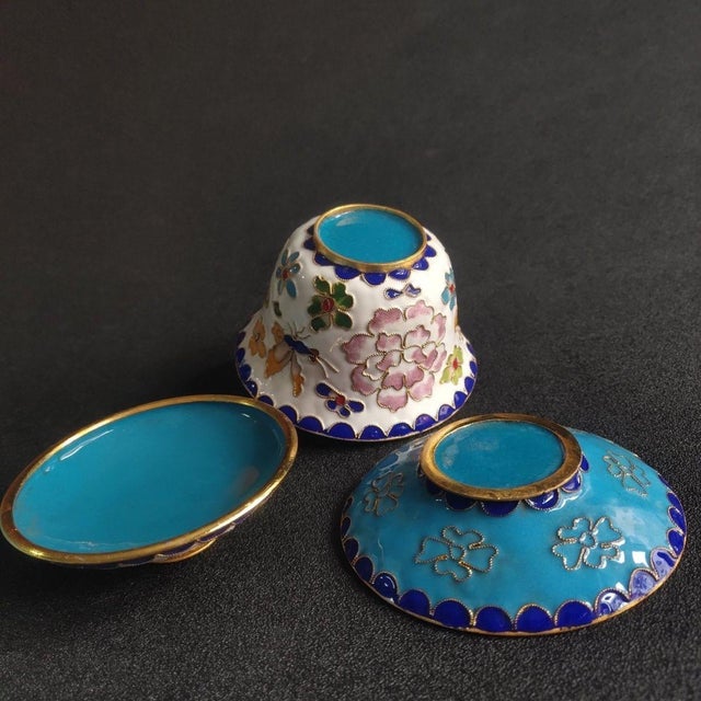 Vintage Chinese Cloisonné Enamel Floral "Three-Piece" Tea Bowl Set (Gaiwan) For Sale In Los Angeles - Image 6 of 6