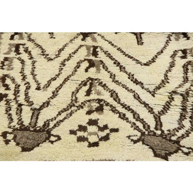 Berber Tribes of Morocco Vintage Berber Moroccan Azilal Rug - 02'07 X 05'06 For Sale - Image 4 of 9