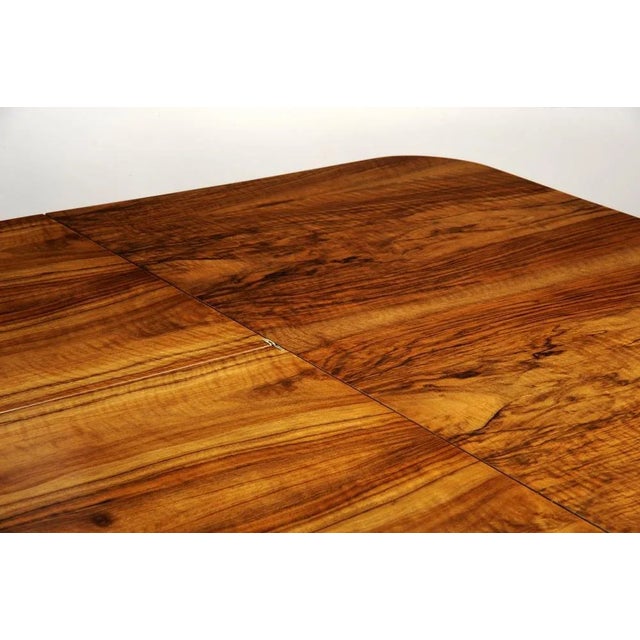 Art Deco Extendable Dining Table in Walnut, 1930s For Sale - Image 4 of 5