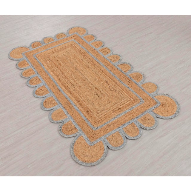 Grey Trim Jute Scallop Braided Handmade Rug - 2'x3' For Sale - Image 6 of 13