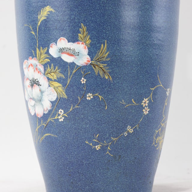 Cornflower Blue Vintage Hand-Painted Chinoiserie Vase With Blue Polychrome Flowers and Gilt Bird For Sale - Image 8 of 14