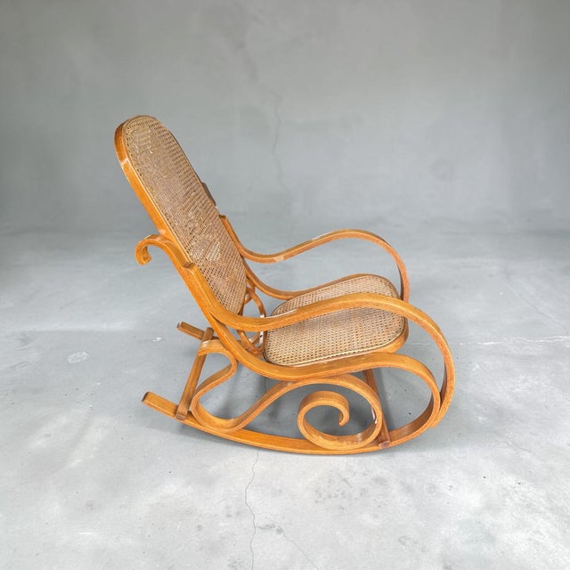 Vintage Thonet-Style Bentwood Rocking Chair – C. 1970 For Sale - Image 9 of 14