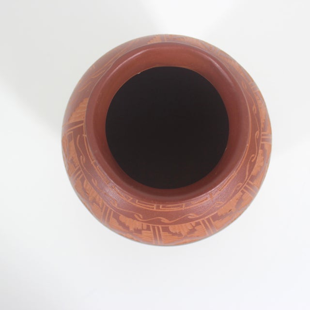 Vintage Signed Marked Navajo Bear Clay Vase Hand Painted Etched Carved For Sale - Image 4 of 8