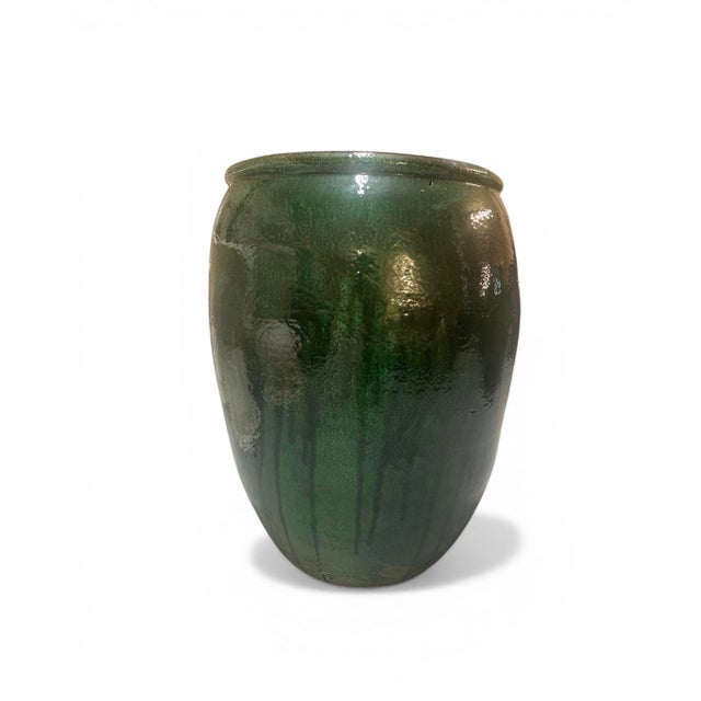 Traditional Vintage Emerald Green Glazed Ceramic Planter For Sale - Image 3 of 8