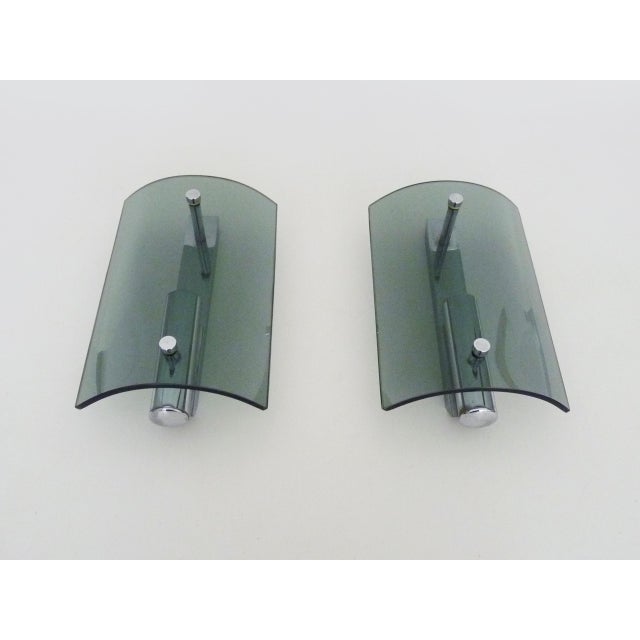1970s Vintage Italian Wall Lights in Bluish Smoked Glass and Chrome, 1970s, Set of 2 For Sale - Image 5 of 9