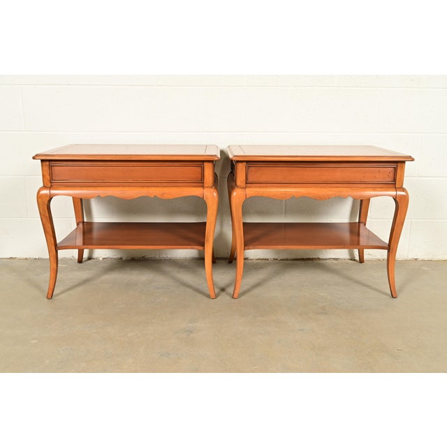 Hekman French Provincial Louis XV Carved Walnut Nightstands or Side Tables, Pair For Sale - Image 14 of 16