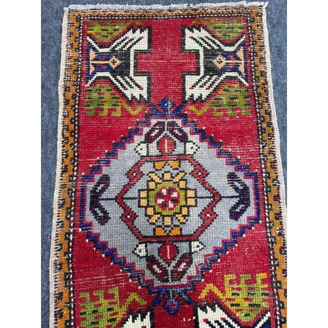 Turkish Yastik Rug 1'9" x 3'4" For Sale - Image 4 of 5