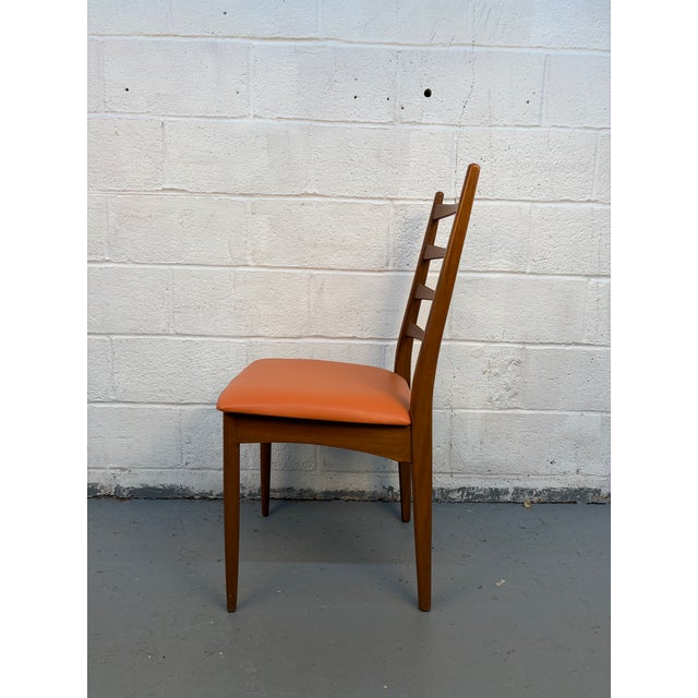 Mid 20th Century Set of Four Ladder Back Dining Chairs by Greaves & Thomas Furniture For Sale In New York - Image 6 of 13