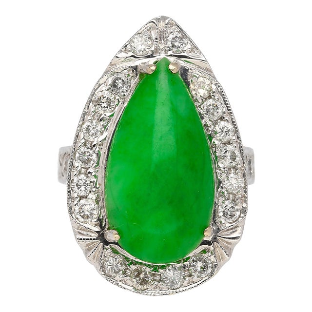 7.88 Carat Jade and Diamond Halo Ring in 18k White Gold Size 6 For Sale