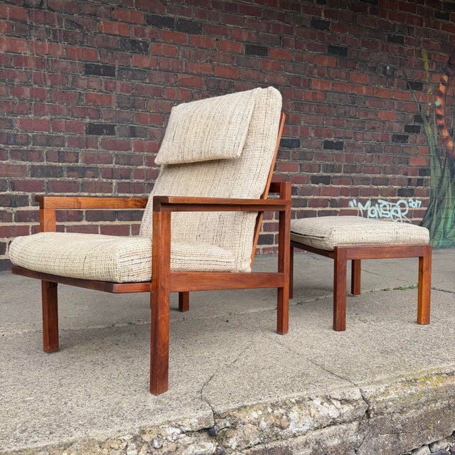 American Studio With Adjustable Recliner With Ottoman by Arden Riddle For Sale In Cleveland - Image 6 of 12