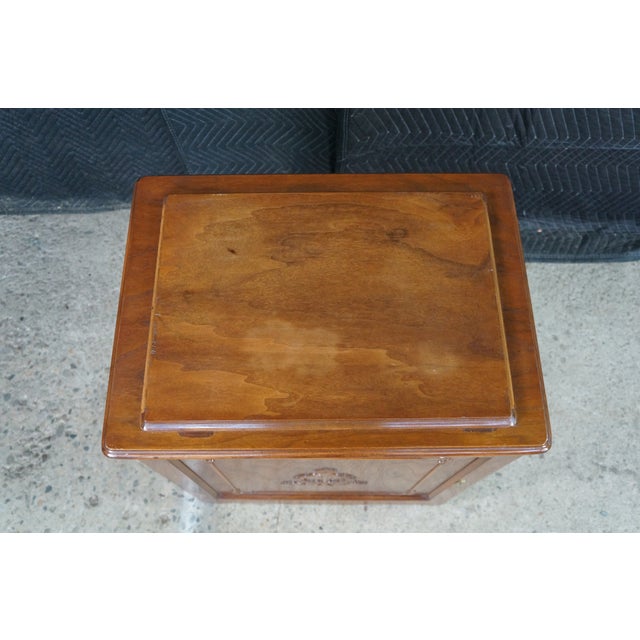 Early 20th Century Antique Neoclassical Edwardian Walnut Singer Parlor Cabinet Dry Bar Console 30" For Sale - Image 5 of 18