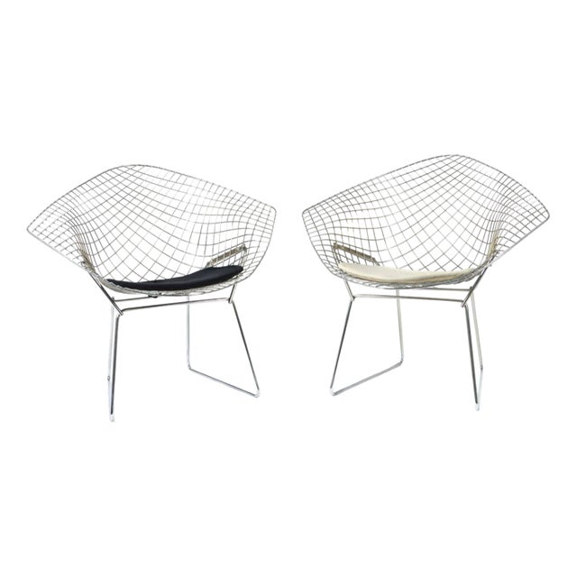 Wire 421 and 422 Diamond Chairs in Silver and Blue by Harry Bertoia for Knoll, 1970s, Set of 2 For Sale