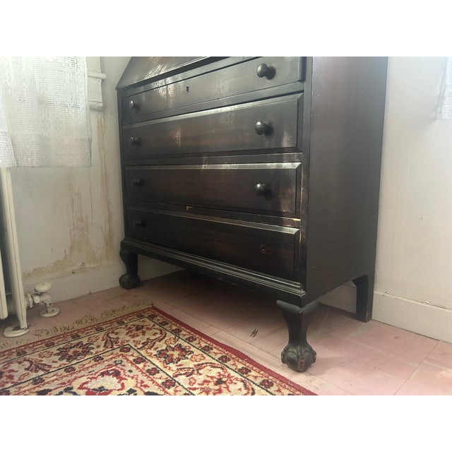 Vintage Secretary Desk With Glass Hutch – Traditional Chippendale Style For Sale - Image 10 of 14