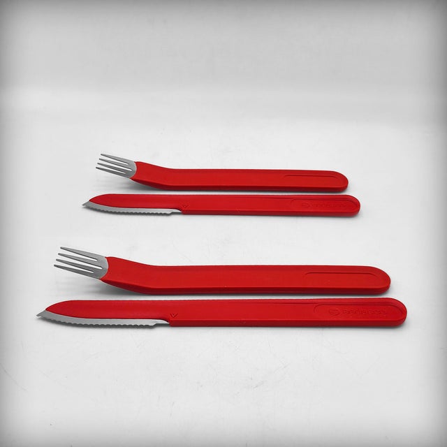 Plastic Casino Cutlery Service for 4 from Sedasco, France, 1970s, Set of 8 For Sale - Image 7 of 13