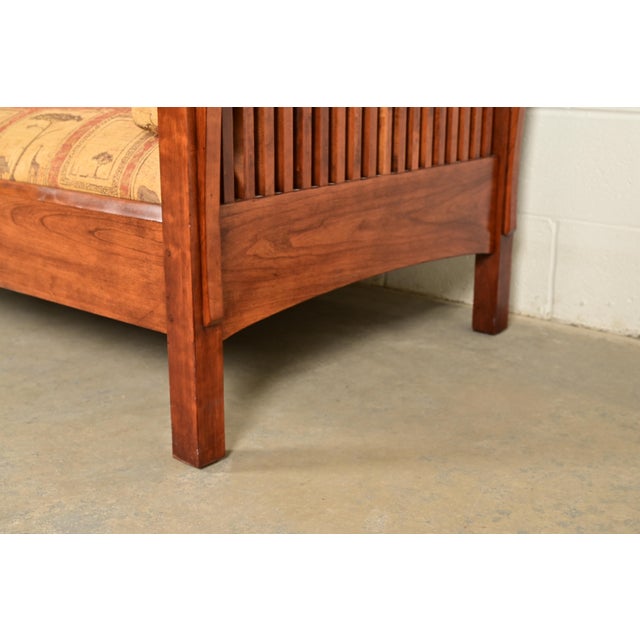 Stickley Mission Arts and Crafts Cherry Wood Prairie Spindle Settle Sofa For Sale - Image 10 of 15