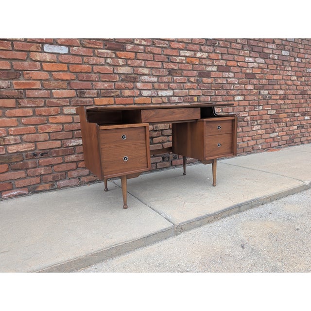 1960s Mid-Century Modern Mainline by Hooker Desk For Sale - Image 10 of 15