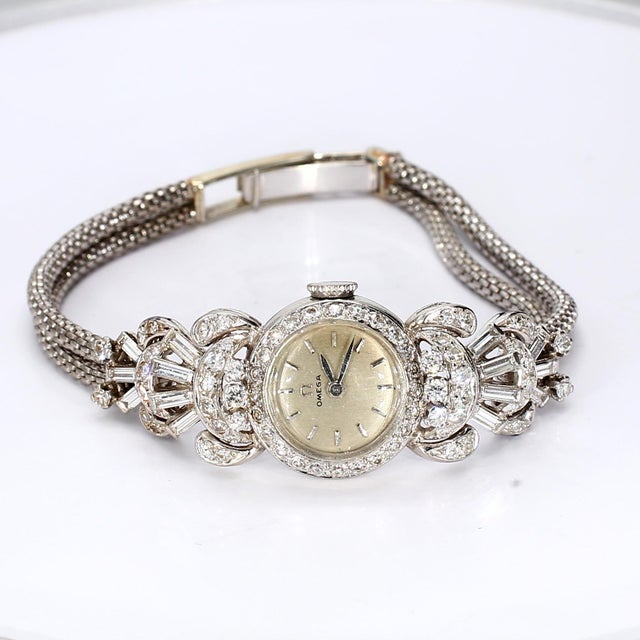 Mid-Century Modern Vintage Omega 18k White Gold & Stainless Steel Women's Watch | ~2.65ctw Diamonds For Sale - Image 3 of 4