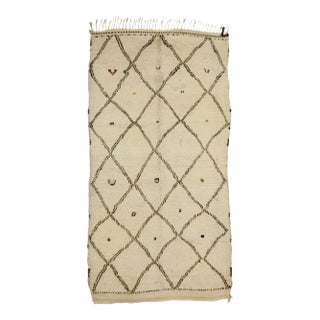 Vintage Berber Moroccan Azilal Rug - 04'08 X 08'07 For Sale