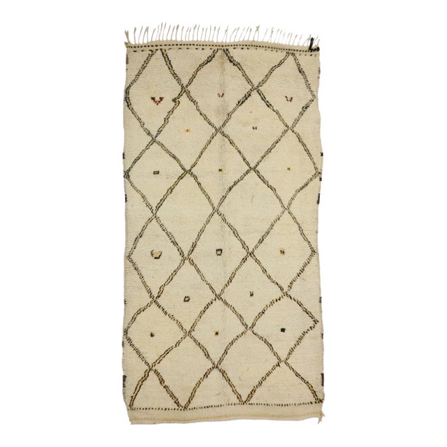 Vintage Berber Moroccan Azilal Rug - 04'08 X 08'07 For Sale