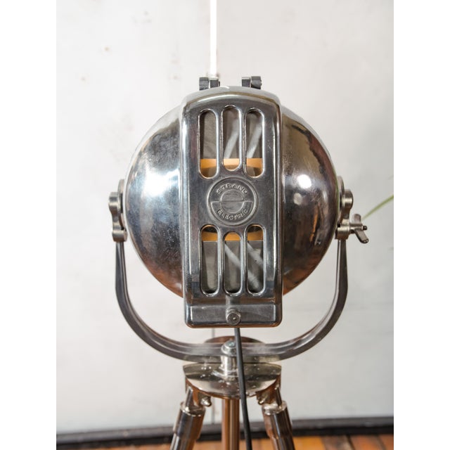 Silver Patt 23N Spotlight on Chrome Tripod from Strand Electric, England, 1960s For Sale - Image 8 of 17