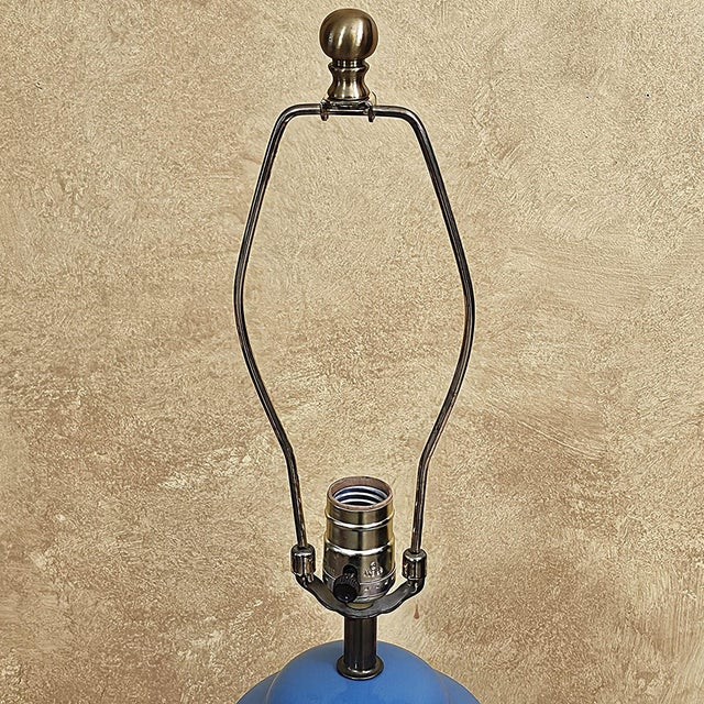 Vintage Blue Porcelain Urn Lamp With Brass Base - Hollywood Regency For Sale - Image 9 of 18