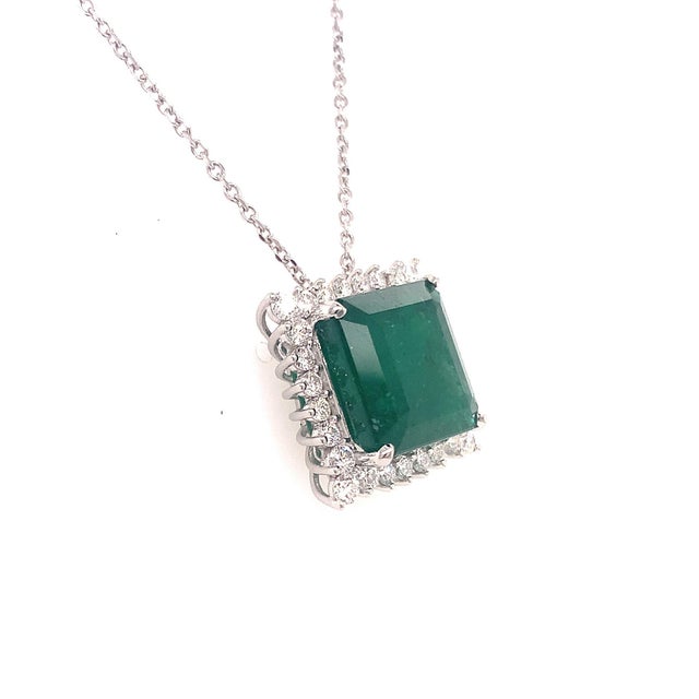 Traditional Diamond Emerald Necklace Platinum 9.70 TCW GIA Certified For Sale - Image 3 of 10