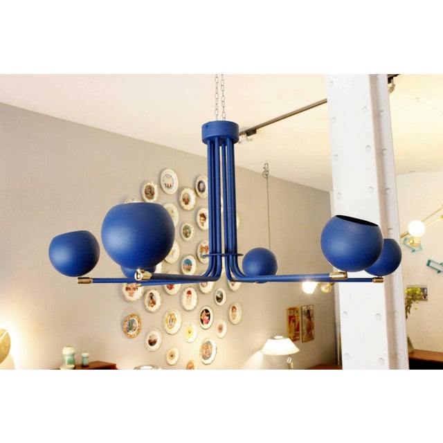 - Jupiter ceiling lamp painted in blue - 6 sockets for E27 bulbs (not included) - Maximum of 60W Up to 250V (Europe/UK...