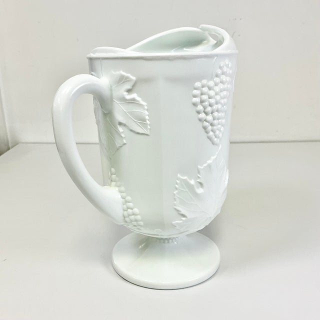 1970s Vintage Americana Arts & Crafts Indiana Glass Grape Milk Glass 64 Oz Pitcher For Sale - Image 13 of 14