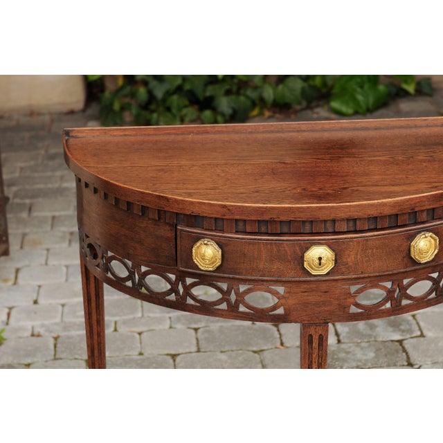 Mid 19th Century English 1860s Oak Demilune Table with Drawer, Tapered Legs and Pierced Motifs For Sale - Image 5 of 10