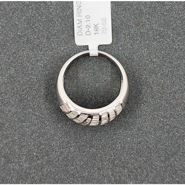 White 2.10 Ct Diamond Ring Size 6.75 For Sale - Image 8 of 9