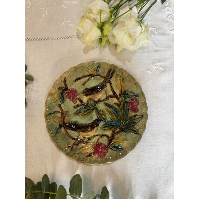 Vintage Bird-Themed Earthenware Plate For Sale - Image 3 of 3