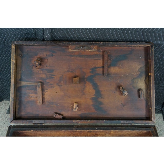 Primitive Antique Early American Painted Oak Blanket Trunk Chest Coffee Table For Sale - Image 17 of 18
