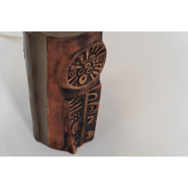 Sculptural Kennegie Ceramic Lamp by Peter Ellery for Tremaen For Sale - Image 10 of 11