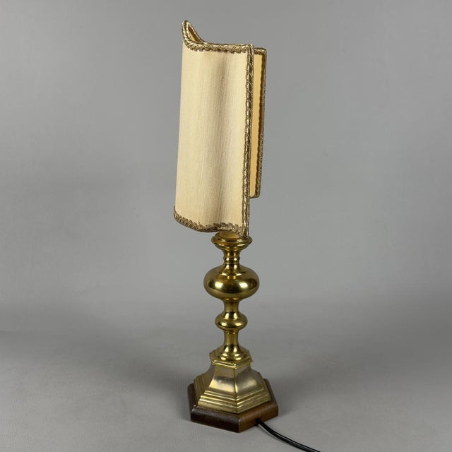 1960s Vintage Brass and Wood Table Lamp with Beige Fabric Shade, 1960s For Sale - Image 5 of 13