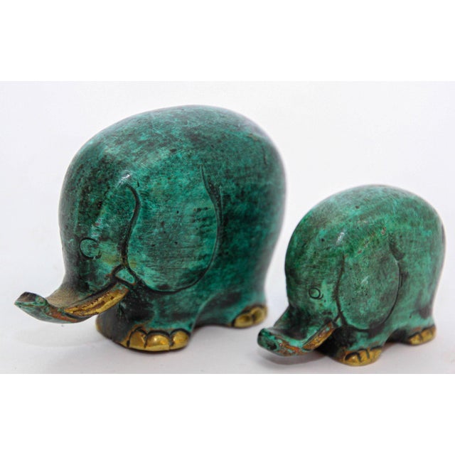 Mid-Century Modern Vintage Elephant Bronze Sculpture Set of 2 in Green Verdigris For Sale - Image 3 of 8