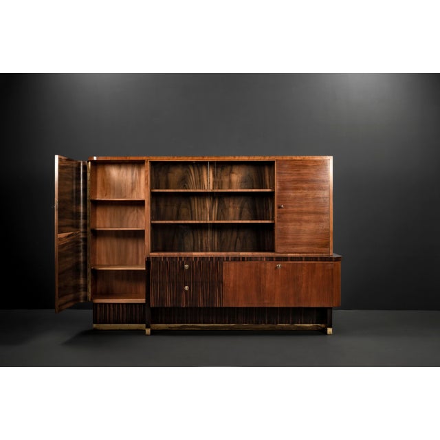 This piece of furniture, dating from the transitional period between Art Deco and the Bauhaus, was designed by Bruno Paul,...